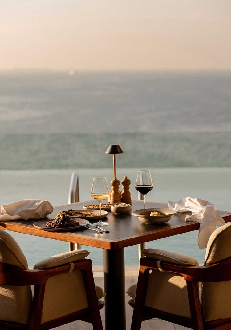 A Perfect Sunset with Good Food and Atmosphere