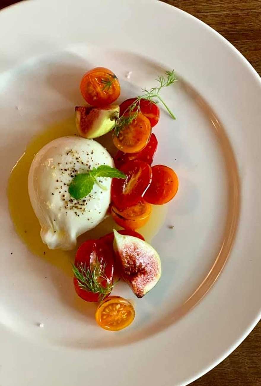 Burrata & Tomatoes